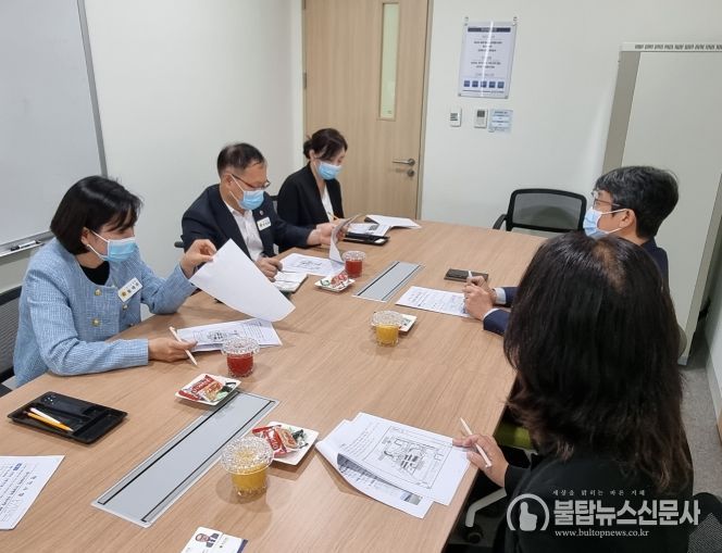 경기도의회 황세주 의원, 경기도의료원 안성병원에서 병원 내 보행자 교통안전을 위한 방안 논의