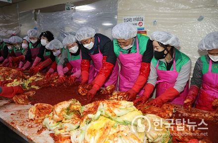 부산 중구새마을부녀회, 어려운 이웃과 함께하는 사랑의 김장 나누기 행사