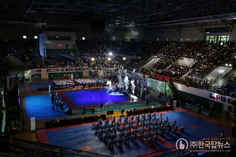 ‘2024 문경 세계태권도한마당’ 개회식이 열린 국군체육부대 선승관 모습.