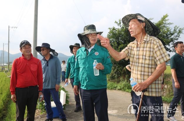 이상근 경남 고성군수, 벼 병해충(혹명나방) 발생 현장 방문