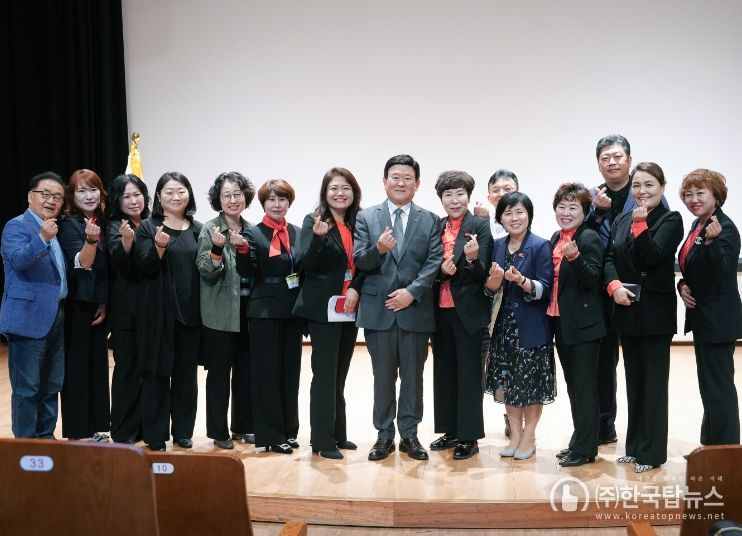 학부모 강연회 기념사진