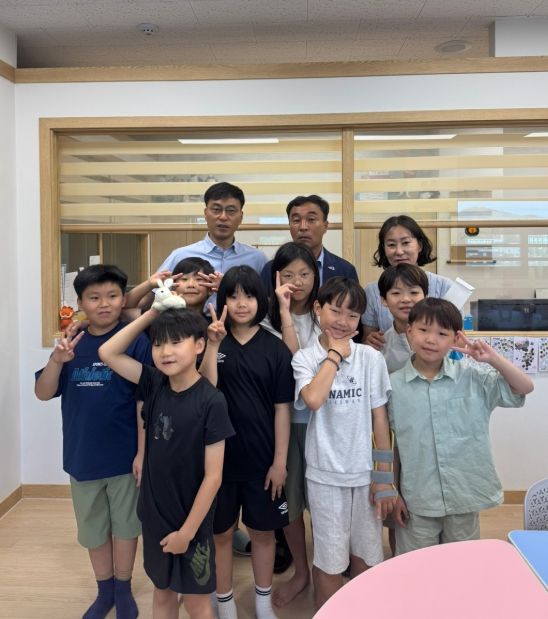 일시돌봄 서비스에 참여한 어린이들