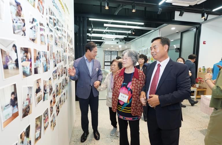 홍천군 어르신들의 정성과 감동이 담긴 작품 200여 점 전시