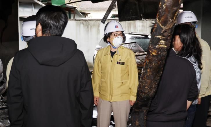 김보라 안성시장, 옥천동 연립주택 화재 현장 방문