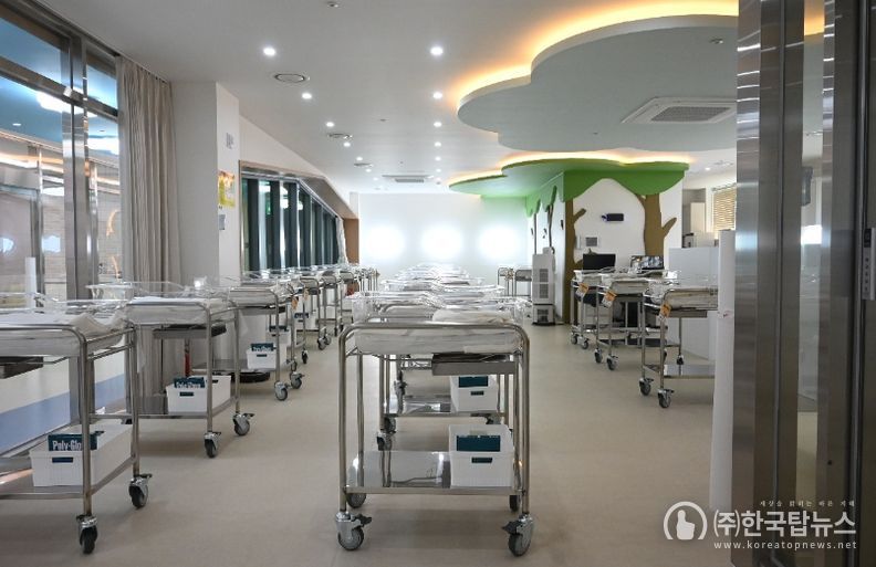 광양시, 출생정책 구조 전환으로 출생아 증가 흐름 이어가(광양시 공공산후조리원 영유아실)